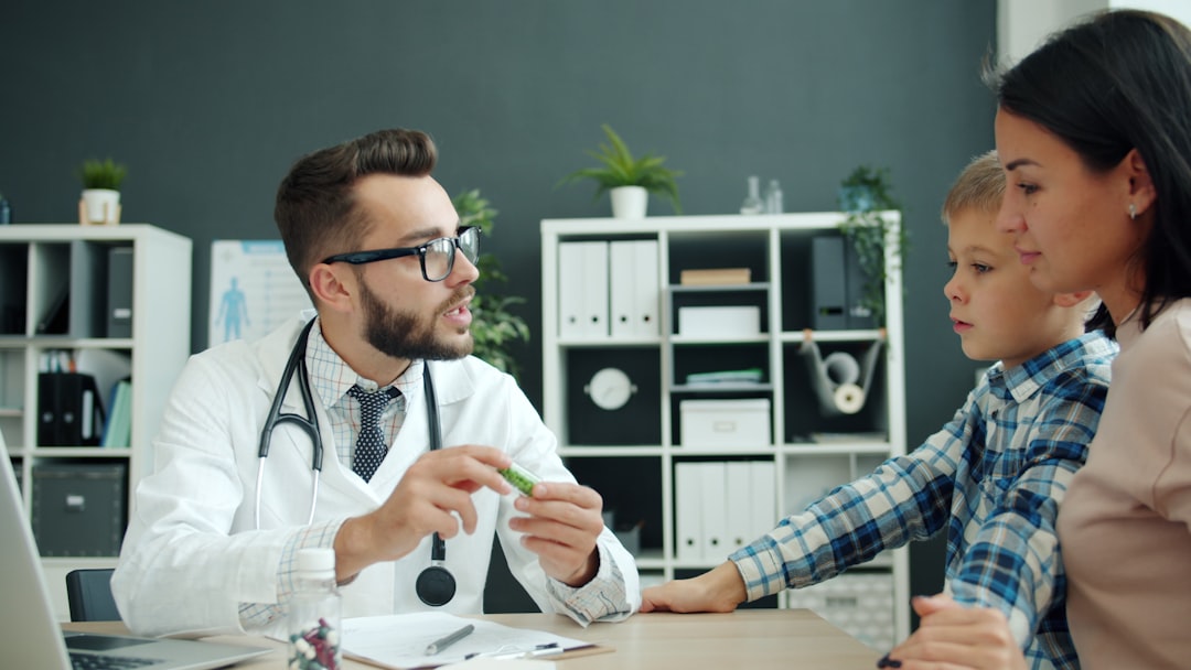 Penyebab dan Faktor Risiko Tumor Parotis