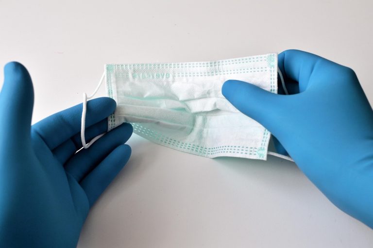 Memahami Penyebab dan Cara Efektif Mengatasi Acne Vulgaris yang Mengganggu