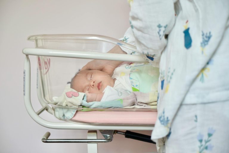 Tips Efektif Menghadapi Kolik pada Bayi Agar Si Kecil Tenang