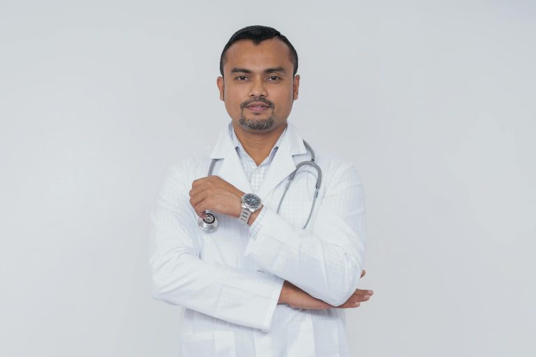 Mengenal Hernia Inguinalis: Tanda, Penyebab, dan Langkah Pengobatan Efektif