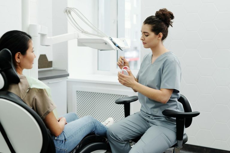 Mengenal Tanda dan Terapi Ampuh untuk Mengatasi Penyakit Periodontitis