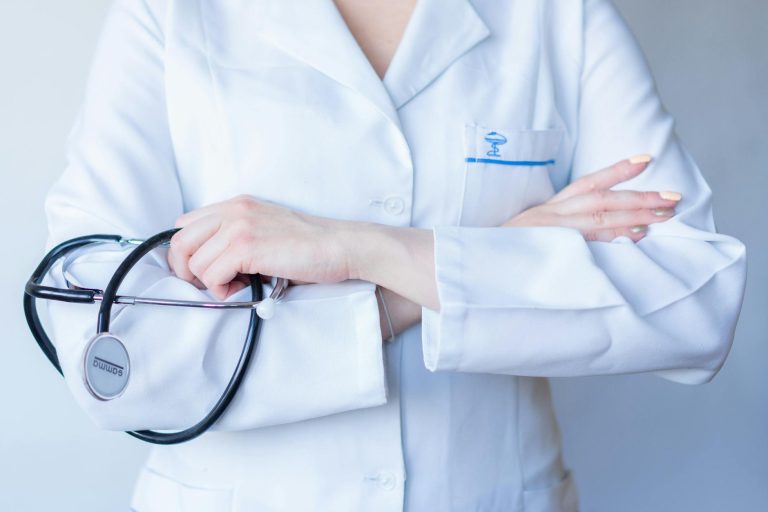 Mengenal Tumor Parotis: Tanda, Penyebab, dan Penanganan Efektif