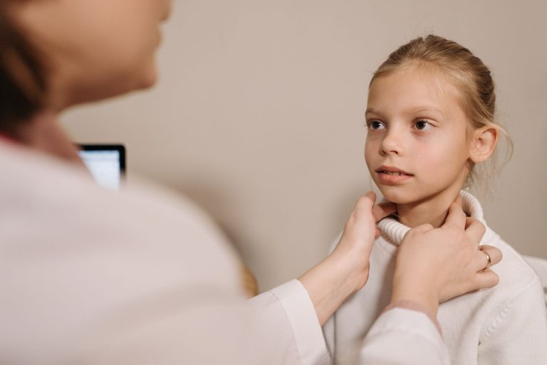 Mengenal Tumor Parotis: Tanda, Penyebab, dan Langkah Penanganan Tepat