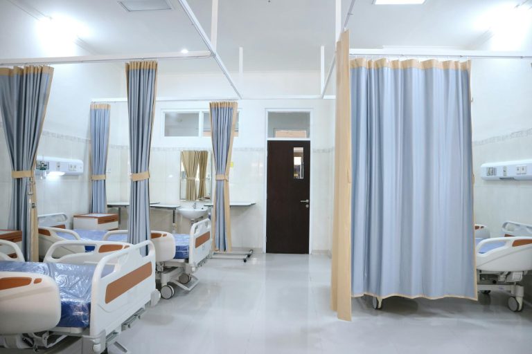 Mengenal Tumor Parotis: Tanda, Penyebab, dan Solusi Pengobatan Efektif