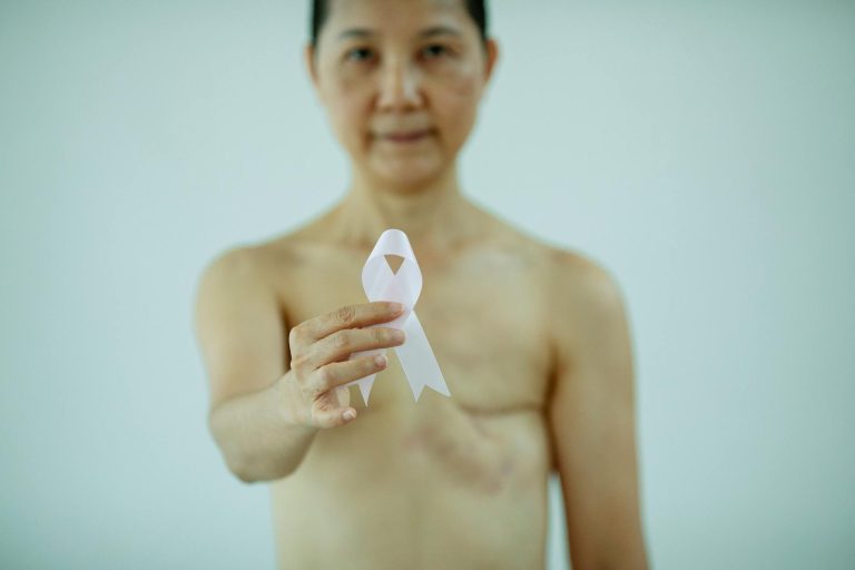 Tips Ampuh Mengurangi Sakit Tenggorokan pada Ibu Hamil dengan Aman
