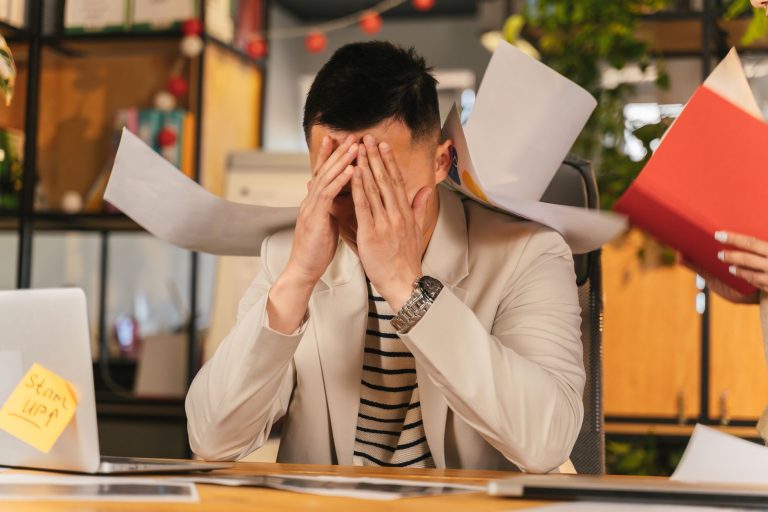Mengenal Overstimulated: Tanda, Penyebab, dan Cara Efektif Mengelolanya